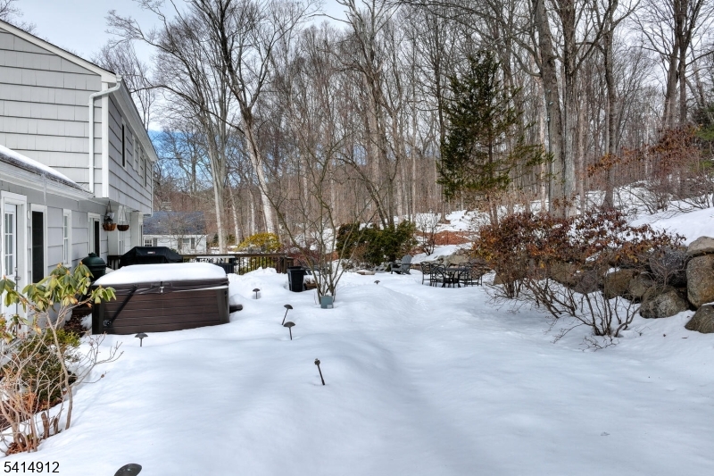 76 East Lake Road Kinnelon, NJ 07405 - Photo 38 of 44