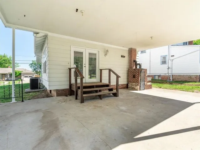 $215,000 | 1906 Sacramento Street, St. Joseph, MO 64507