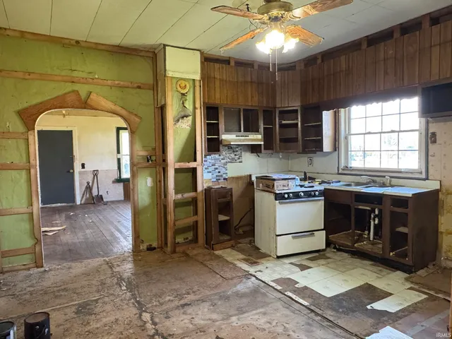 $49,900 | 454 East 625 North, Sharpsville, IN 46068