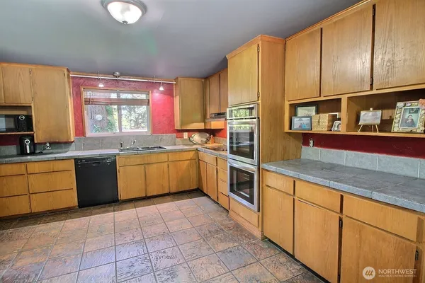 $525,000 | 36204 108th Ave Court East, Eatonville, WA 98328