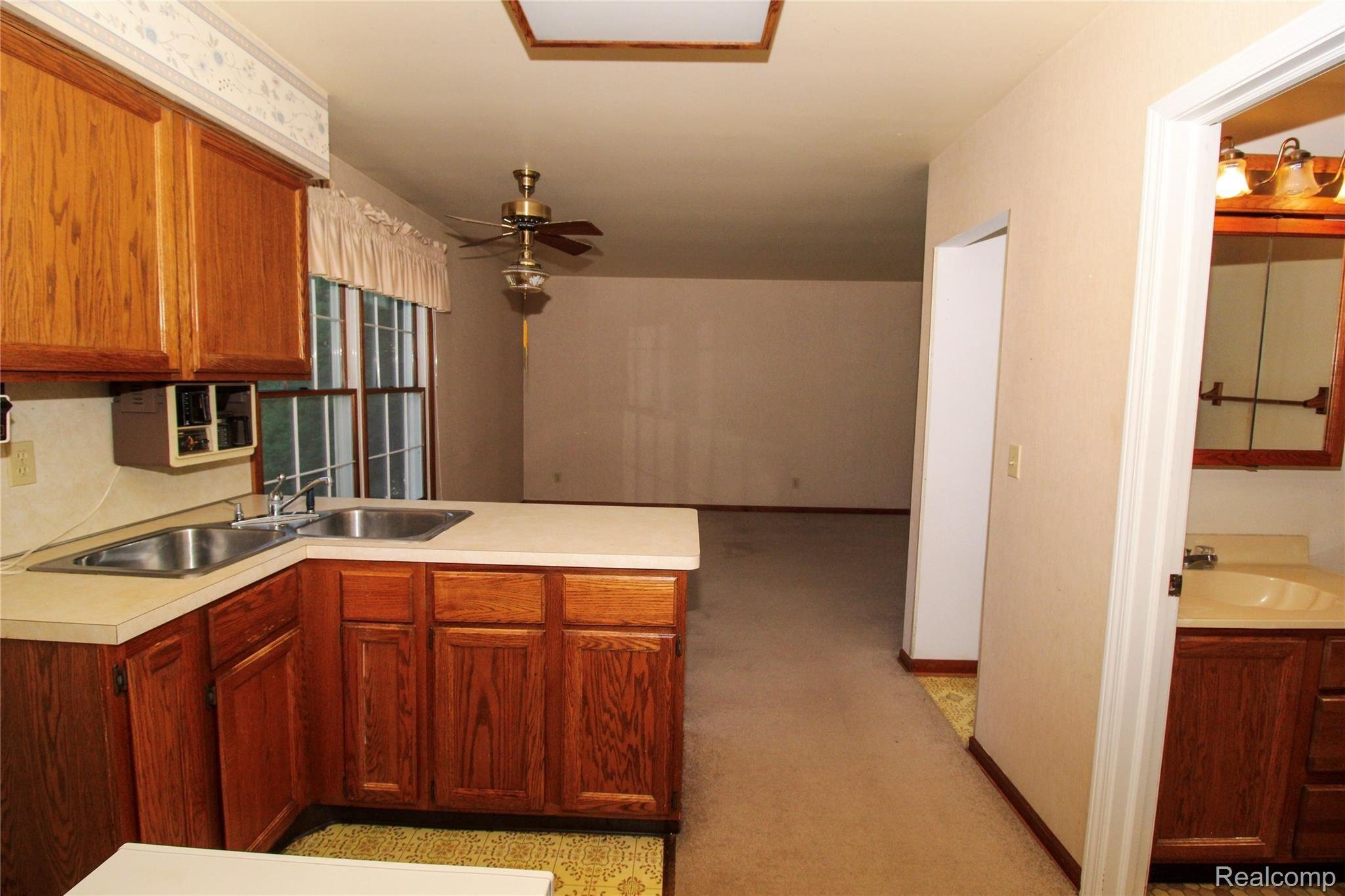 9032 East Bristol Road Davison, MI 48423 - Photo 32 of 62 In-Law Kitchen.jpg