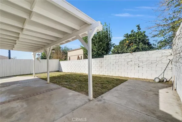 $589,000 | 2092 West Greenbriar Street, Colton, CA 92324