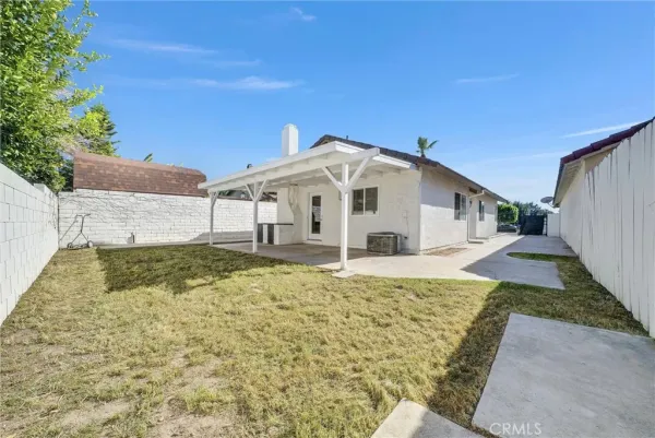 $589,000 | 2092 West Greenbriar Street, Colton, CA 92324