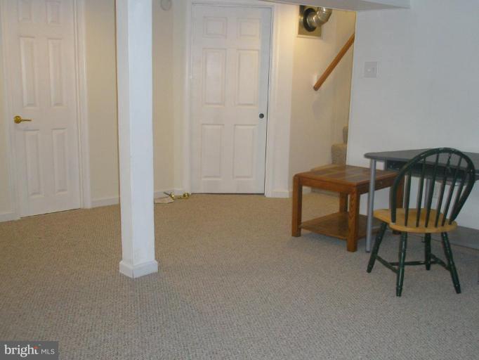 10539 Old Annapolis Road Frederick, MD 21701 - Photo 14 of 18 Family Room