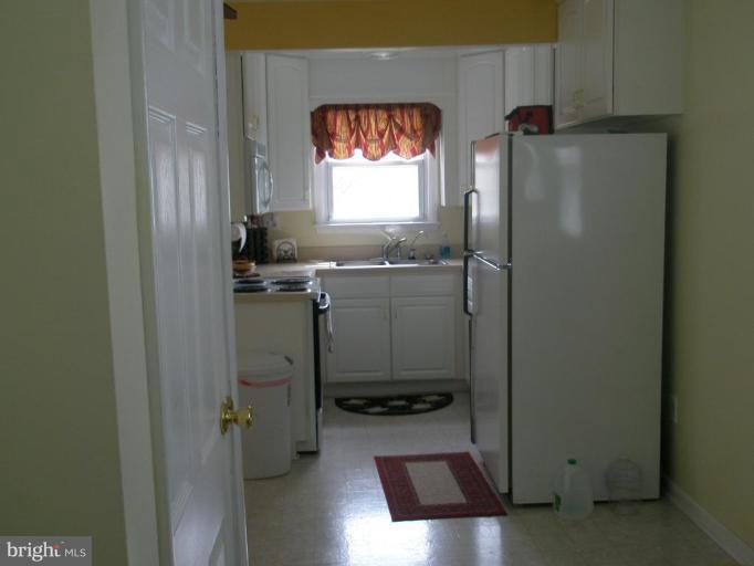 10539 Old Annapolis Road Frederick, MD 21701 - Photo 9 of 18 Kitchen
