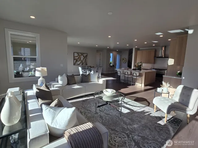 $2,498,900 | 13809 Southeast 85th Street, Newcastle, WA 98059