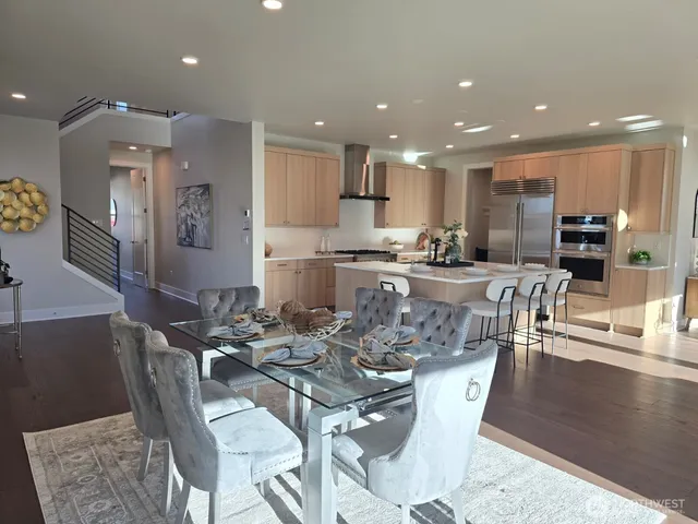 $2,498,900 | 13809 Southeast 85th Street, Newcastle, WA 98059