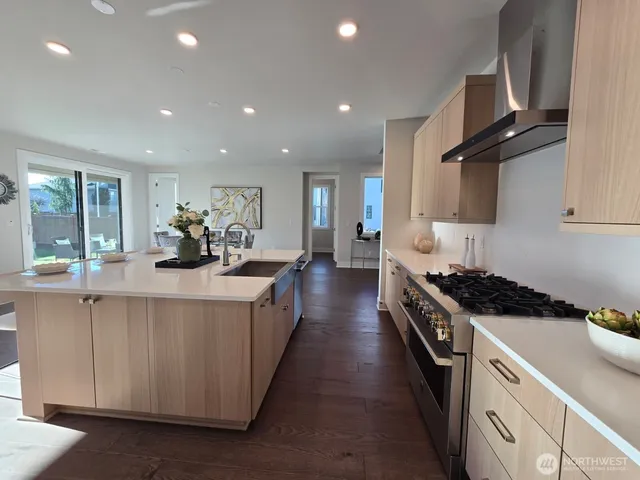 $2,498,900 | 13809 Southeast 85th Street, Newcastle, WA 98059