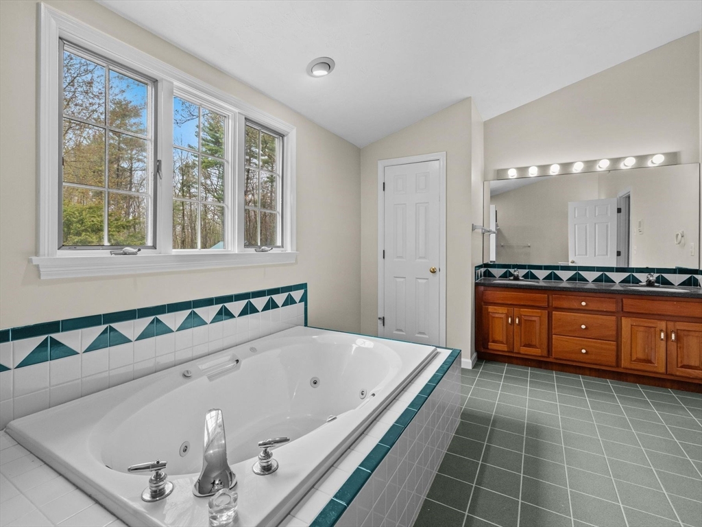 59 Smith Road Northborough, MA 01532 - Photo 36 of 42
