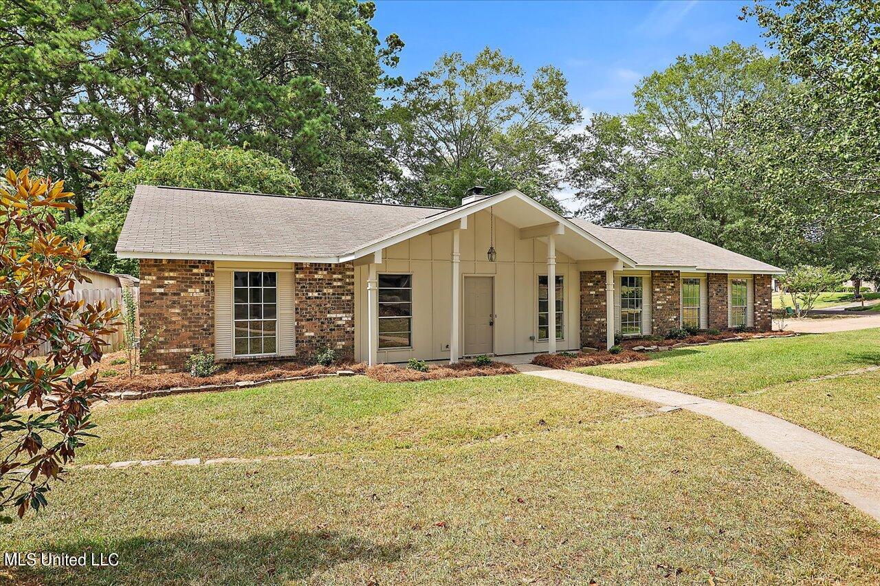 116 Firecrest Drive Brandon, MS 39042 - Photo 3 of 35 03-116 Firecrest Dr