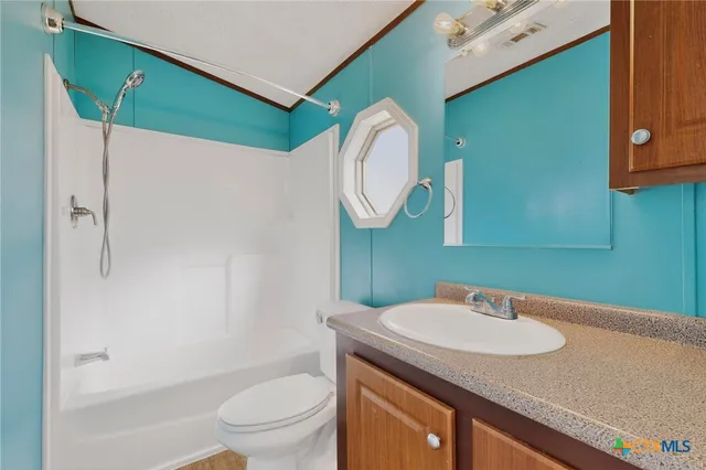 $250,000 | 195 Gato Road, Cedar Creek, TX 78612