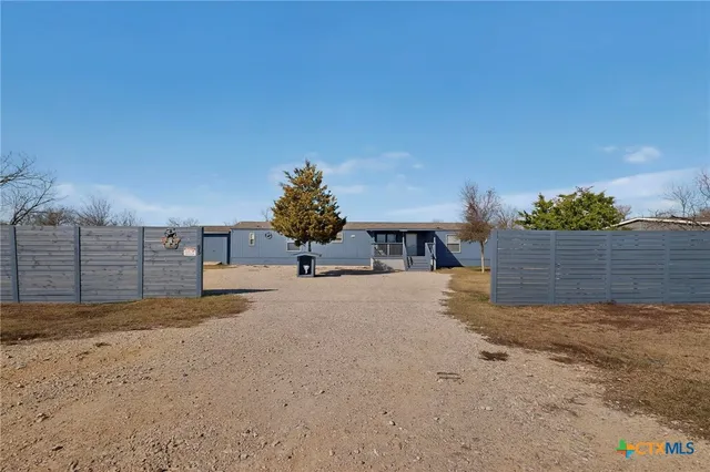 $250,000 | 195 Gato Road, Cedar Creek, TX 78612