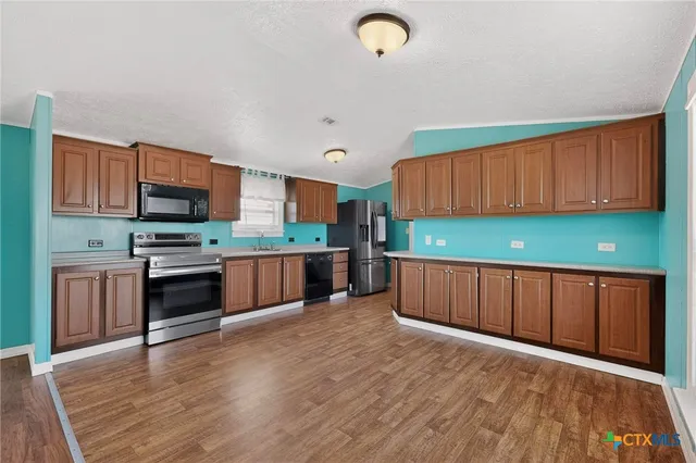 $250,000 | 195 Gato Road, Cedar Creek, TX 78612