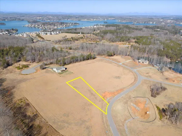 $97,500 | Lot 46 Congressional Way Union, Union Hall, VA 24176