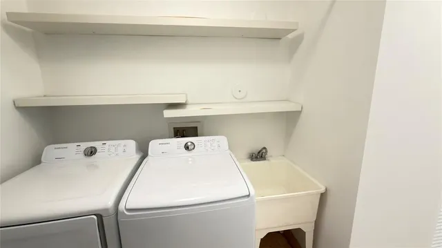 $1,400,000 | 642 Valencia Avenue, Unit 305, Coral Gables, FL 33134