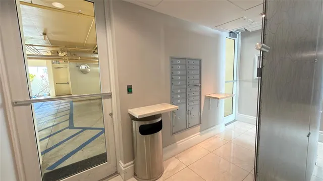 $1,400,000 | 642 Valencia Avenue, Unit 305, Coral Gables, FL 33134