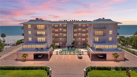 $999,777 | 26236 Hickory Boulevard, Unit 18, Bonita Springs, FL 34134