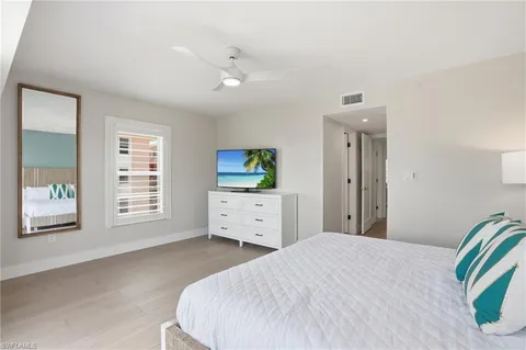 $999,777 | 26236 Hickory Boulevard, Unit 18, Bonita Springs, FL 34134