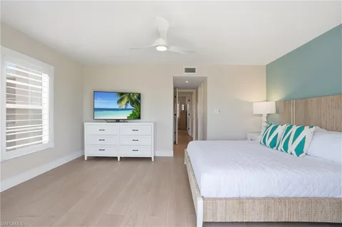 $999,777 | 26236 Hickory Boulevard, Unit 18, Bonita Springs, FL 34134