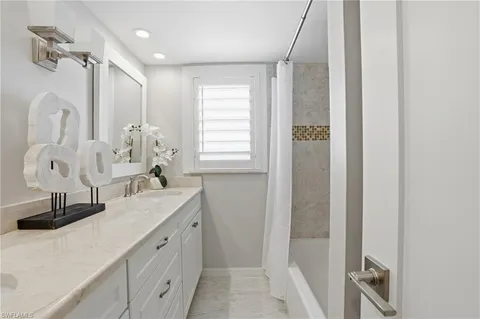 $999,777 | 26236 Hickory Boulevard, Unit 18, Bonita Springs, FL 34134