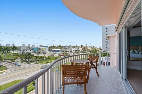$999,777 | 26236 Hickory Boulevard, Unit 18, Bonita Springs, FL 34134