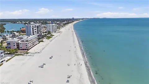 $999,777 | 26236 Hickory Boulevard, Unit 18, Bonita Springs, FL 34134
