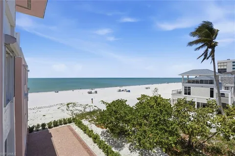 $999,777 | 26236 Hickory Boulevard, Unit 18, Bonita Springs, FL 34134