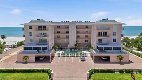 $999,777 | 26236 Hickory Boulevard, Unit 18, Bonita Springs, FL 34134