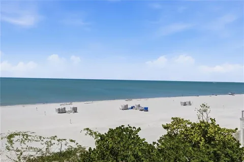 $999,777 | 26236 Hickory Boulevard, Unit 18, Bonita Springs, FL 34134