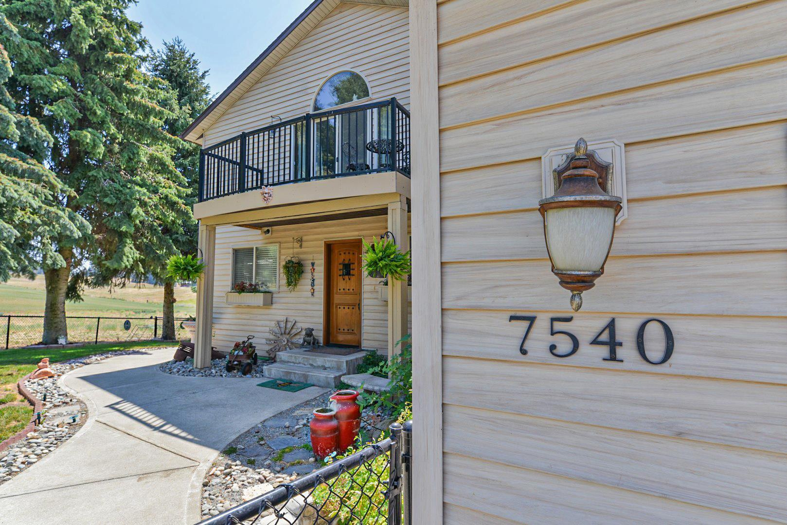 7540 North Espe Road Spokane, WA 99217 - Photo 2 of 44