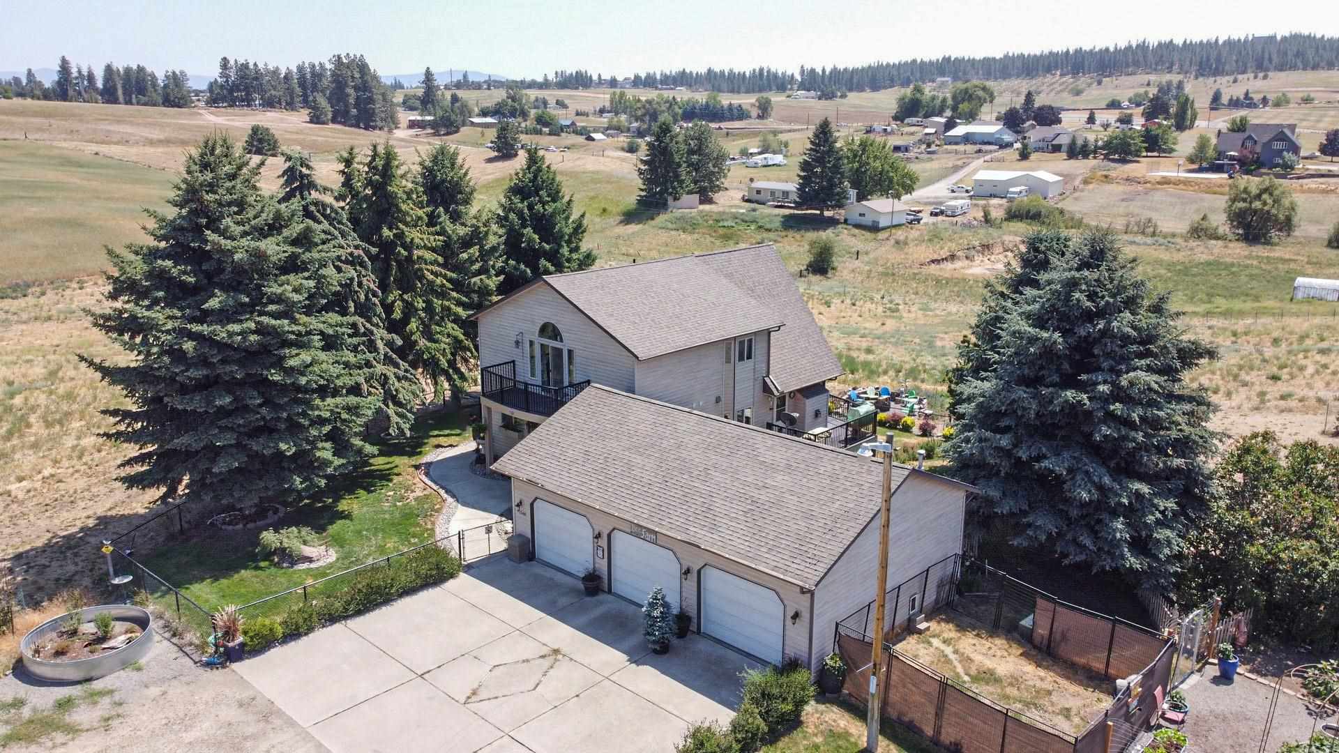 7540 North Espe Road Spokane, WA 99217 - Photo 4 of 44