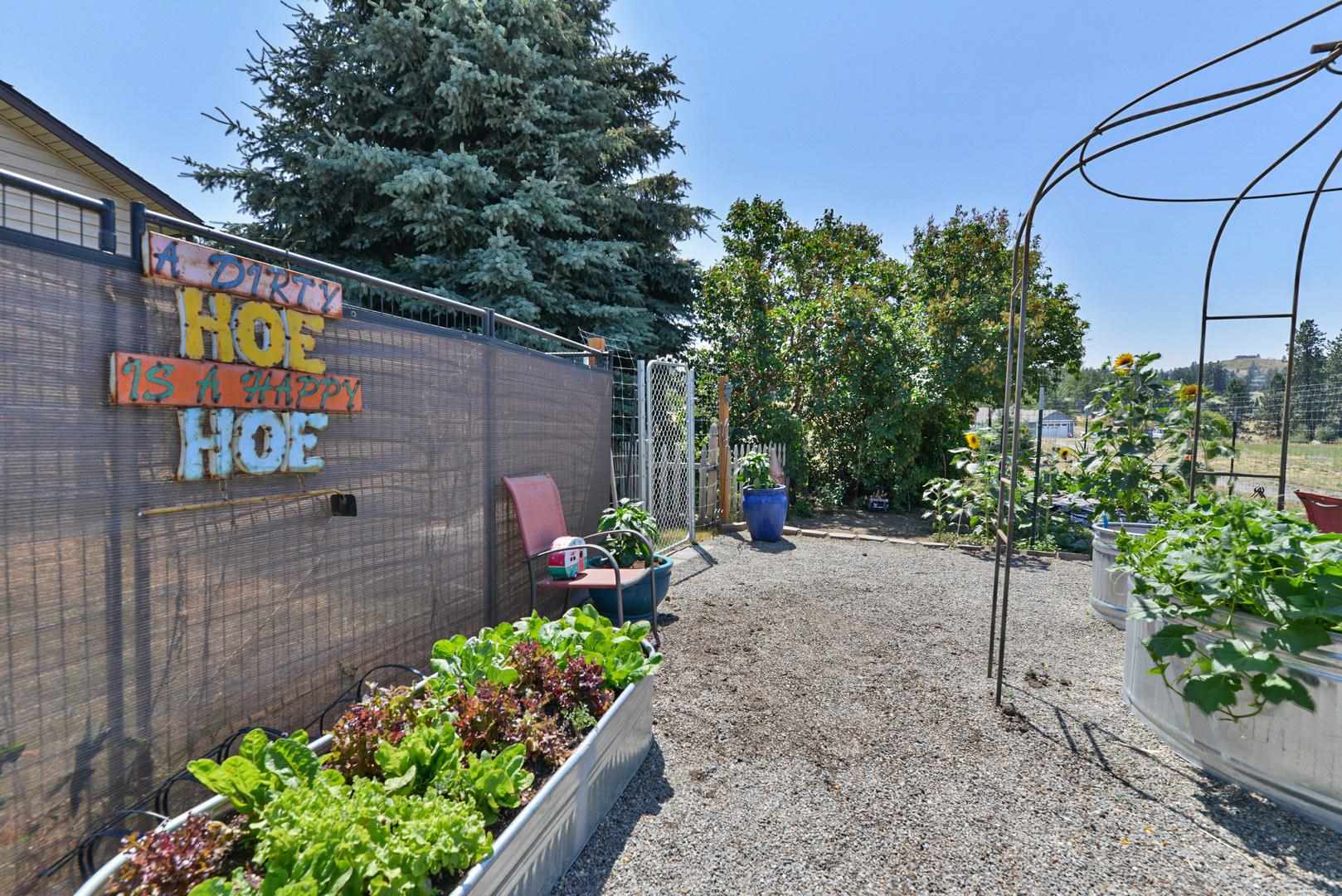 7540 North Espe Road Spokane, WA 99217 - Photo 36 of 44
