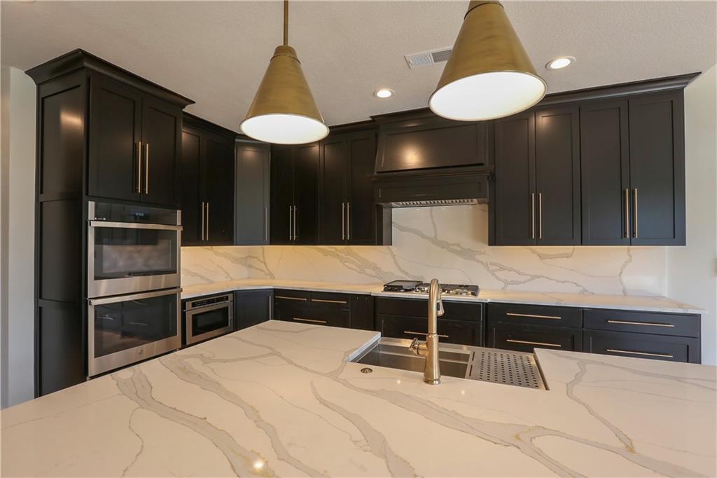 10707 South Hunt Road Lone Jack, MO 64070 - Photo 23 of 89