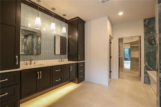 $1,499,000 | 10707 South Hunt Road, Lone Jack, MO 64070