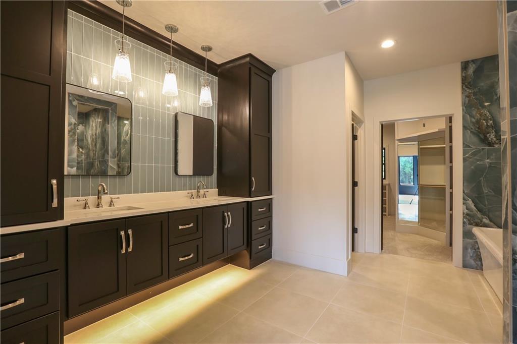 10707 South Hunt Road Lone Jack, MO 64070 - Photo 39 of 89