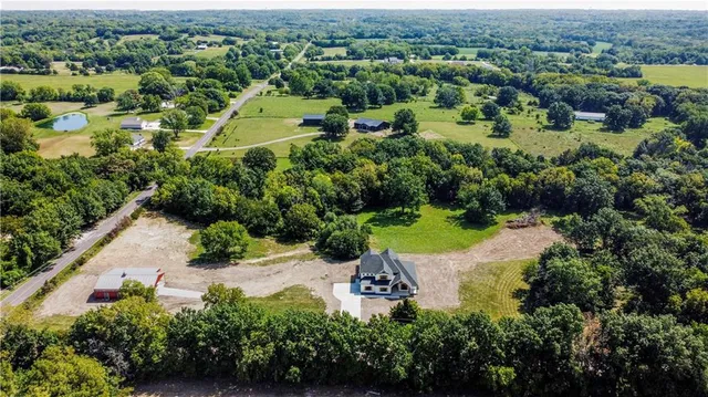 $1,499,000 | 10707 South Hunt Road, Lone Jack, MO 64070