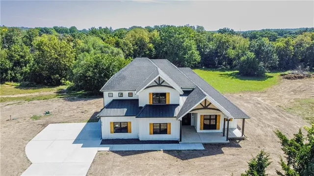 $1,499,000 | 10707 South Hunt Road, Lone Jack, MO 64070