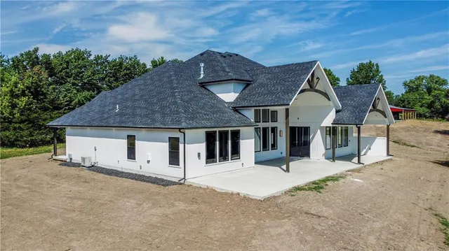 $1,499,000 | 10707 South Hunt Road, Lone Jack, MO 64070