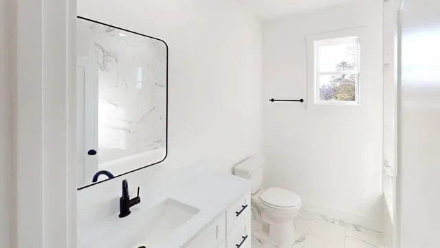 $339,900 | 269 State Rd S-42-742, Wellford, SC 29385