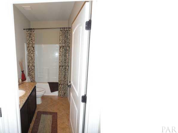 1054 Ironforge Road Cantonment, FL 32533 - Photo 5 of 18 Gallery Image 5