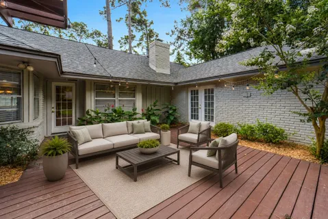 $525,000 | 1655 Imperial Crown Drive, Houston, TX 77043