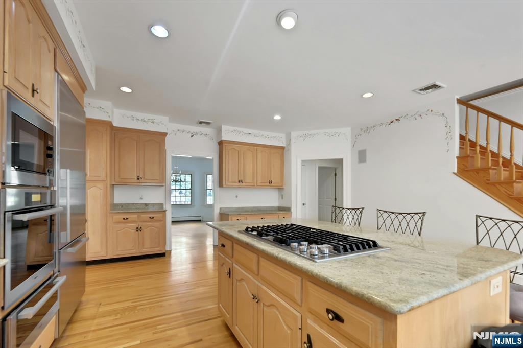 765 Colonial Road Franklin Lakes, NJ 07417 - Photo 23 of 45