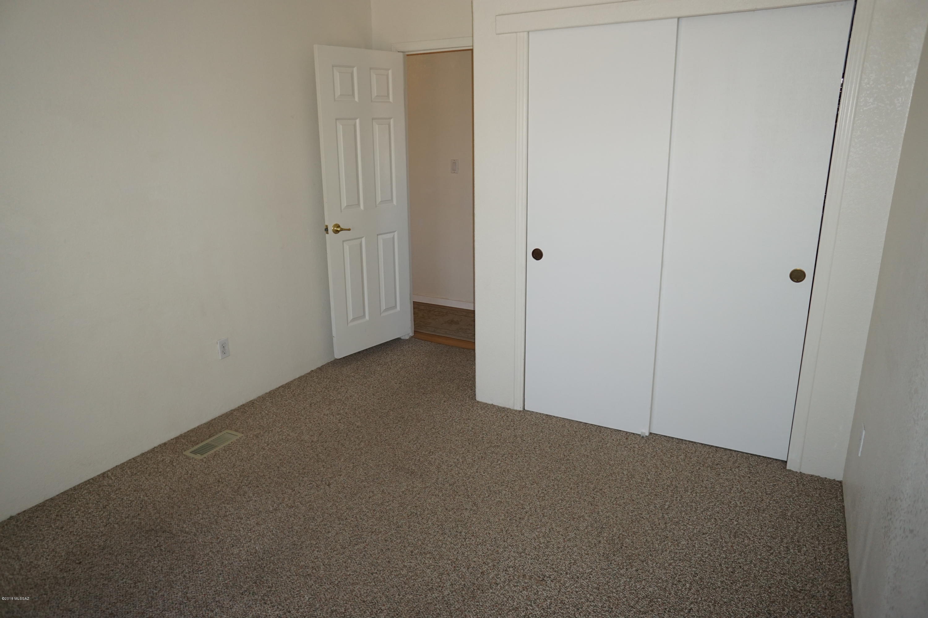 7430 North Pear Tree Road Tucson, AZ 85743 - Photo 12 of 22 Gallery Image 12