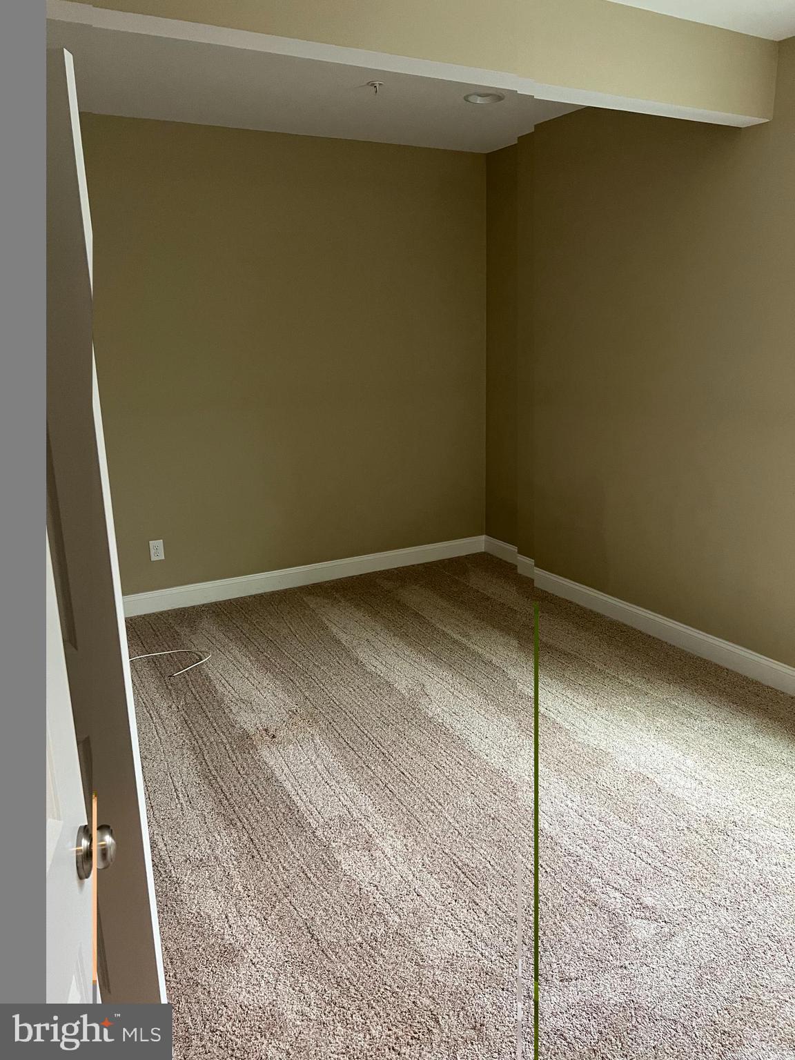 3913 Cap Stine Road Frederick, MD 21703 - Photo 16 of 19 DOWNSTAIRS BEDROOM WITH FULL BATH