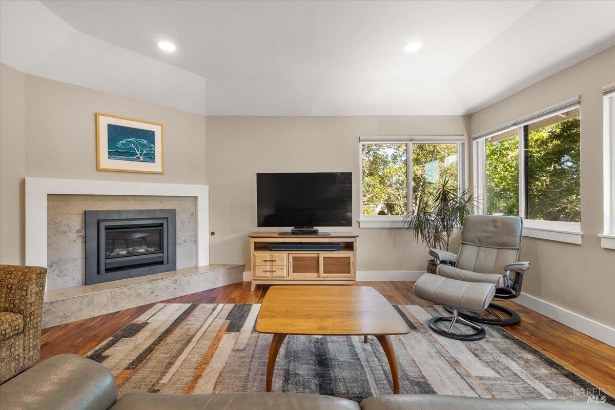 3224 Cobblestone Drive Santa Rosa, CA 95404 - Photo 4 of 73