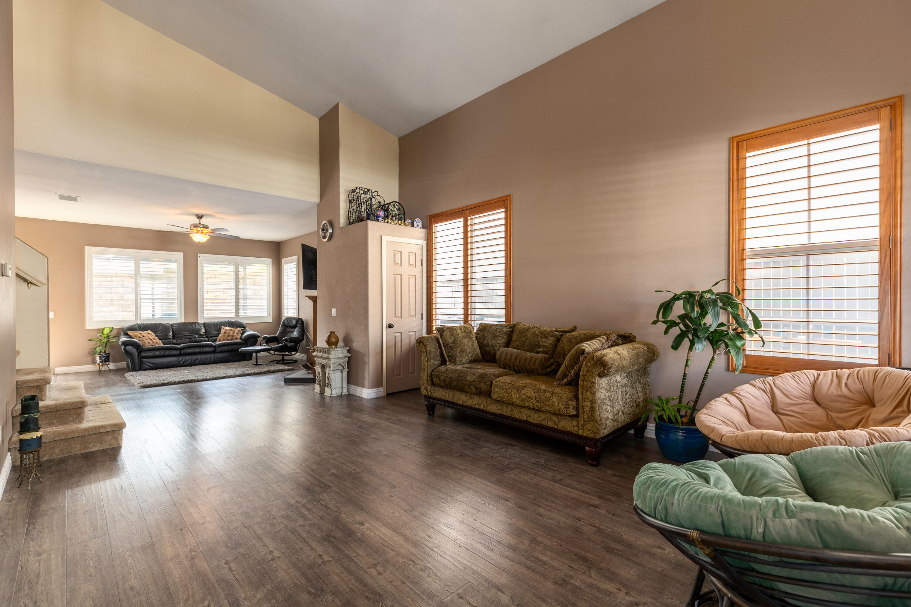 28341 Willow Court Saugus, CA 91350 - Photo 6 of 23 a living room with furniture and a wooden floor