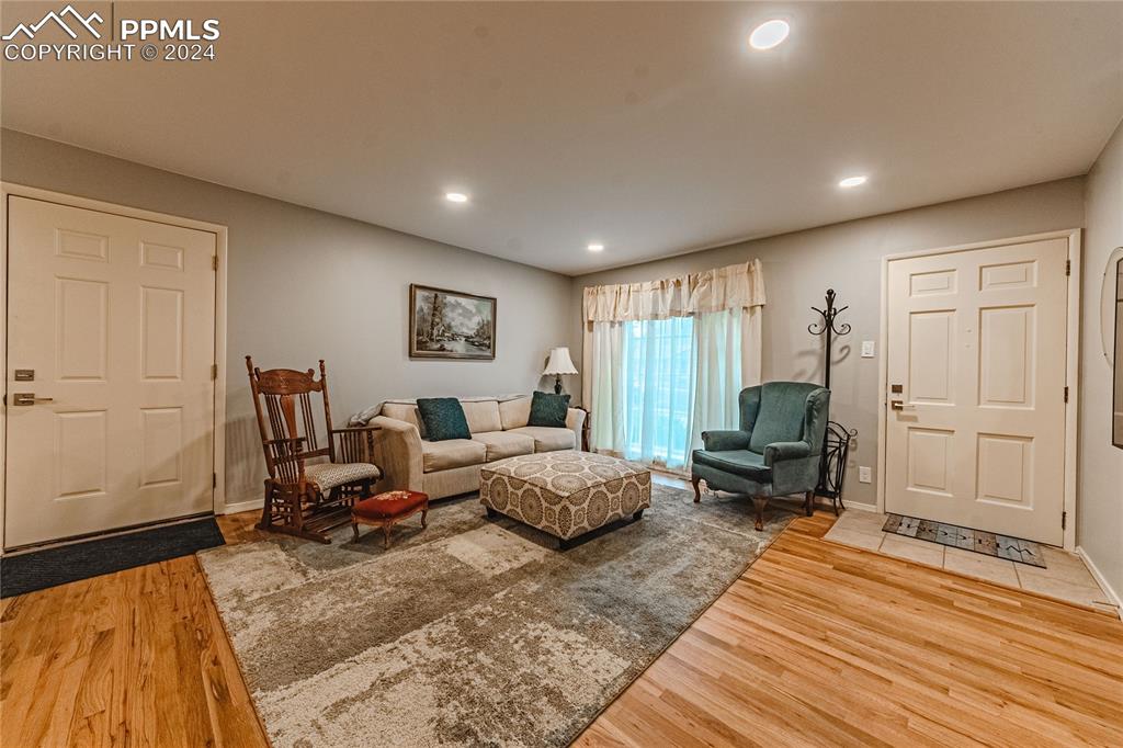 1407 Alexander Road Colorado Springs, CO 80909 - Photo 3 of 27 a living room with furniture