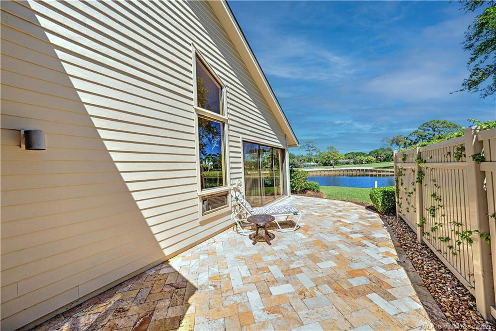 5071 Southeast Brandywine Way Stuart, FL 34997 - Photo 4 of 42