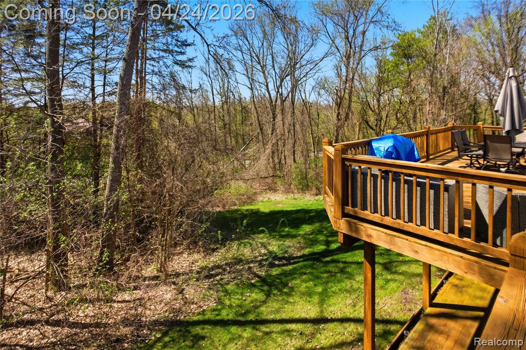 6710 Ridgeview Drive Clarkston, MI 48346 - Photo 49 of 59 Gallery Image 49