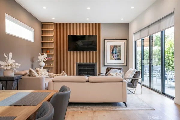 $7,800 | 617 Hazel Street, Glendale, CA 91201